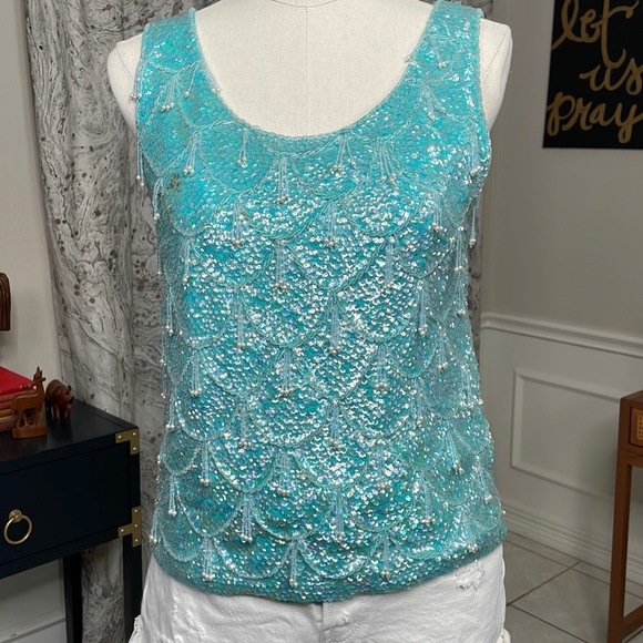 Cardell Tops - Vintage Cardell Incredible sequin and beaded tank 🤩